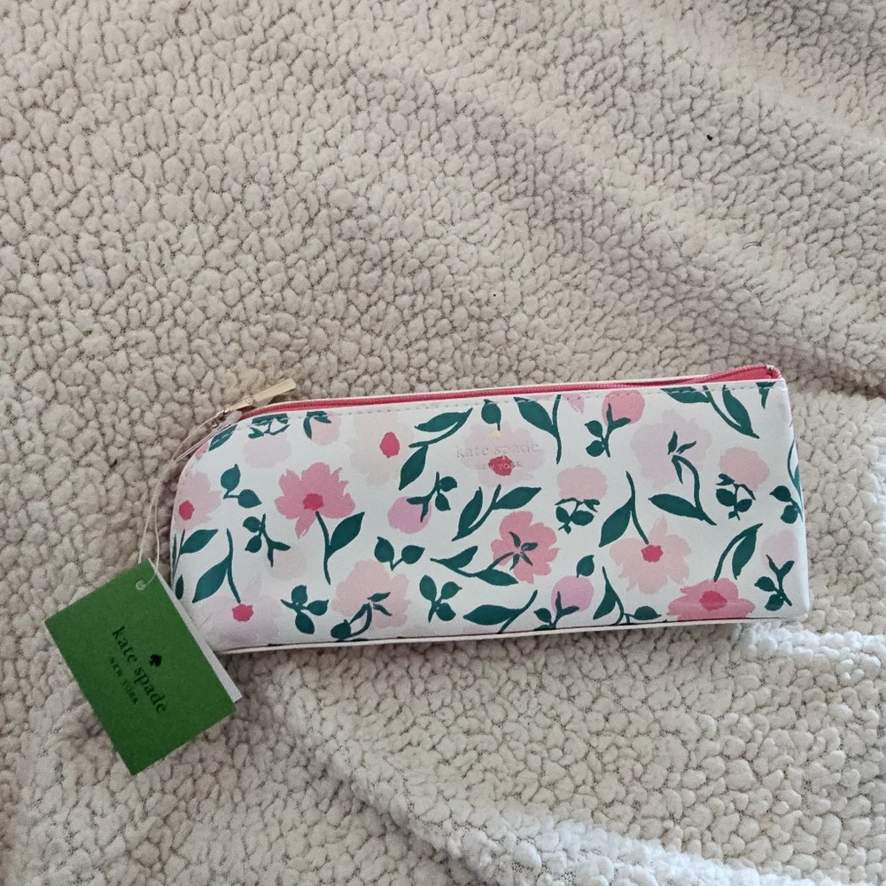 Kate Spade Pink Floral Stationary Set With Eraser Pencil Sharper And Ruler